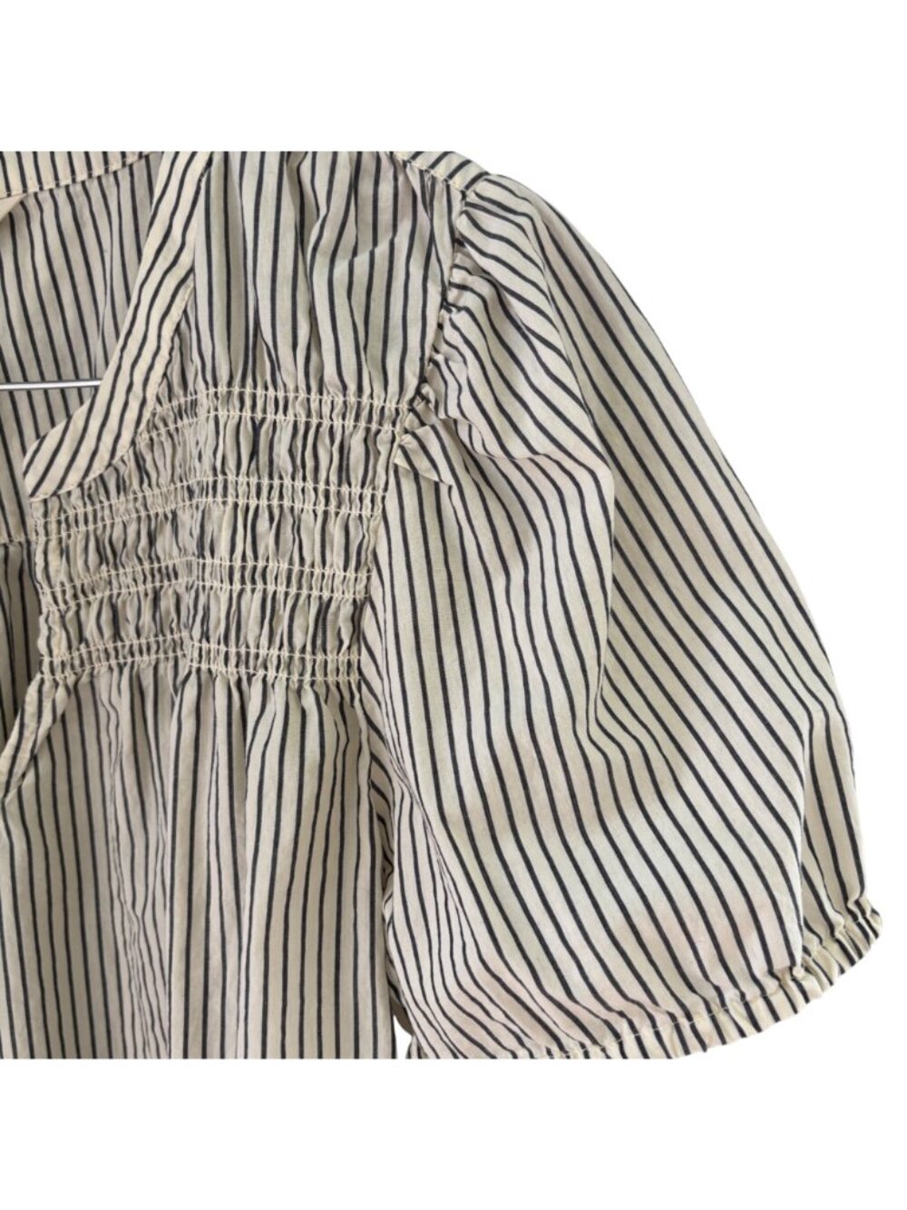 Lucky Brand Women's Smocked V-Neck Cotton Top Sz Large Beige w/ Gray Stripes - Picture 3 of 6